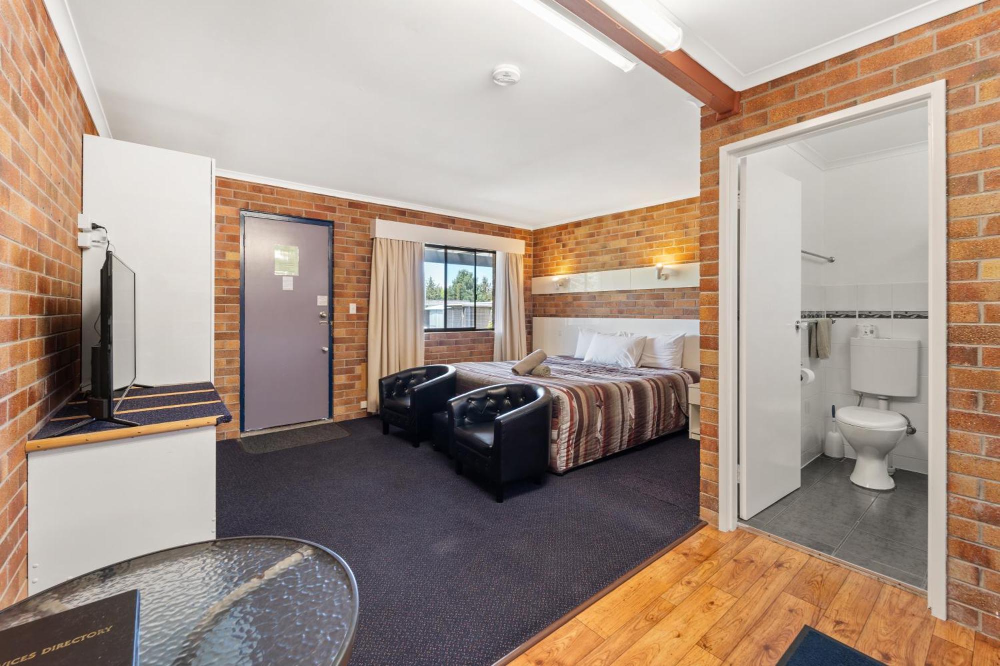 Tally Ho Motor Inn Тентърфилд Екстериор снимка
